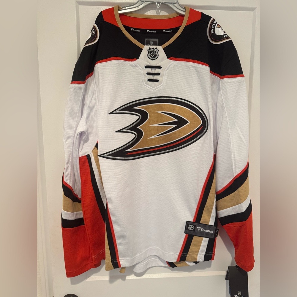 ANAHEIM DUCKS Fanatics Men’s White Breakaway Away Jersey Size LARGE NWT